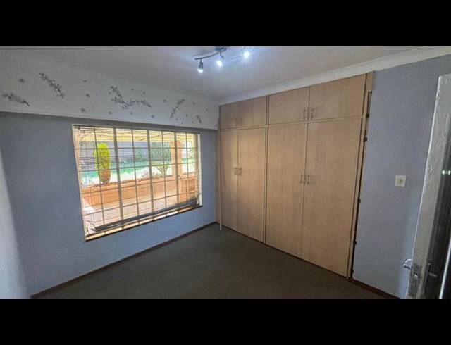 3 BEDROOM PROPERTY TO RENT IN MONDEOR